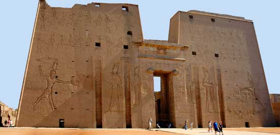 Temple of Horus at Edfu, Egypt.....معبد حورس بادفو Edfu pylon